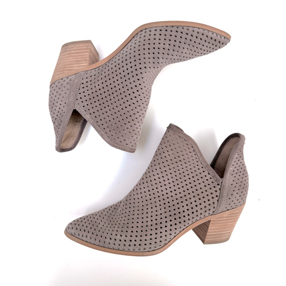 Lucky Brand Perforated Suede Bootie Size 7 Beige Tan